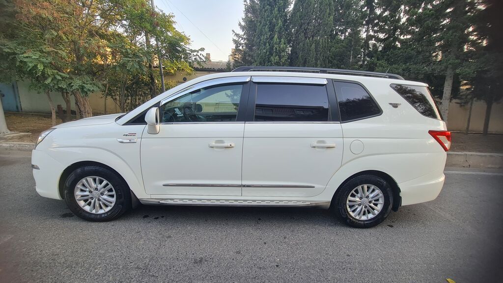 SsangYong 11 nəfərlik geniş ailə maşını əla vəziyyətdə harda — Avtomobillər, Bakı (3)