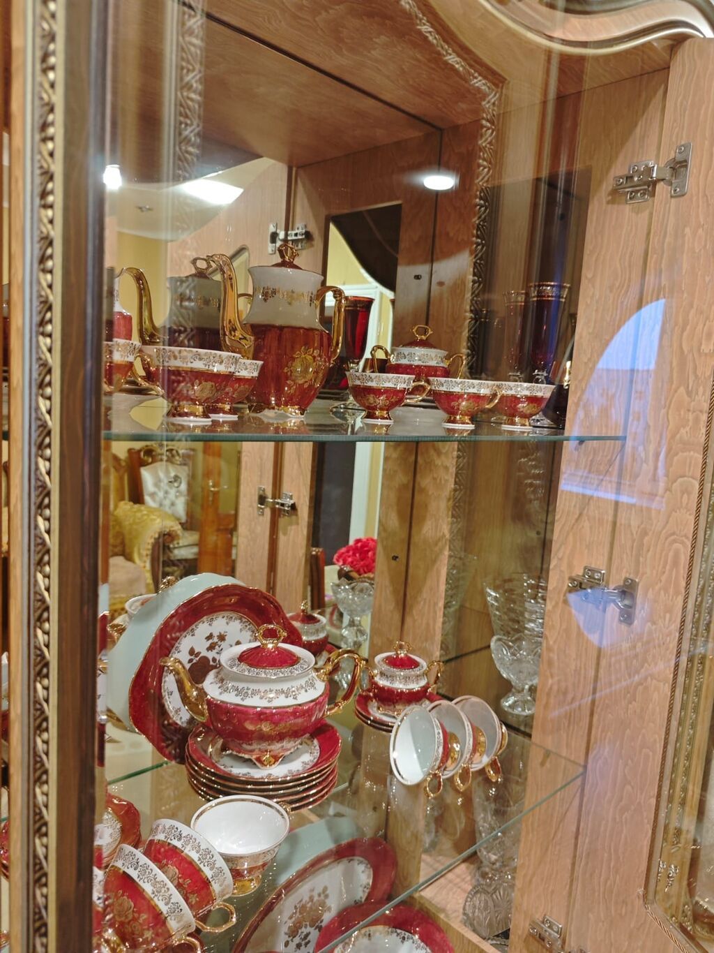 Nahar dəsti, rəng - Qırmızı, Farfor, Çexiya — Mallar, Digah (3)