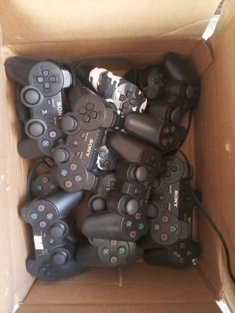 PlayStation 3 satiram obyekt bağlanıb satıram 9 ədəd qalıb 250 ye — Xırdalan