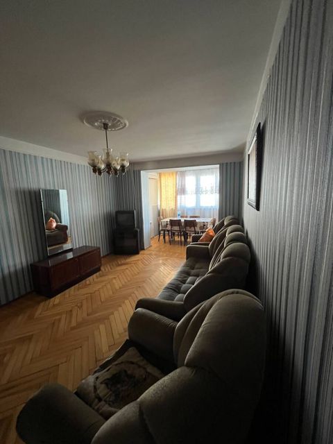 3-otaqlı mənzil kirayə verilir, Elmlər Akademiyası m., 100 m² — Bakı