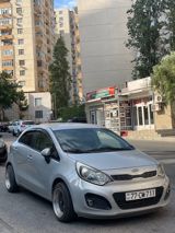 Kia Rio, 1.1 L, 2011 il, 267 000 km — Avtomobillər