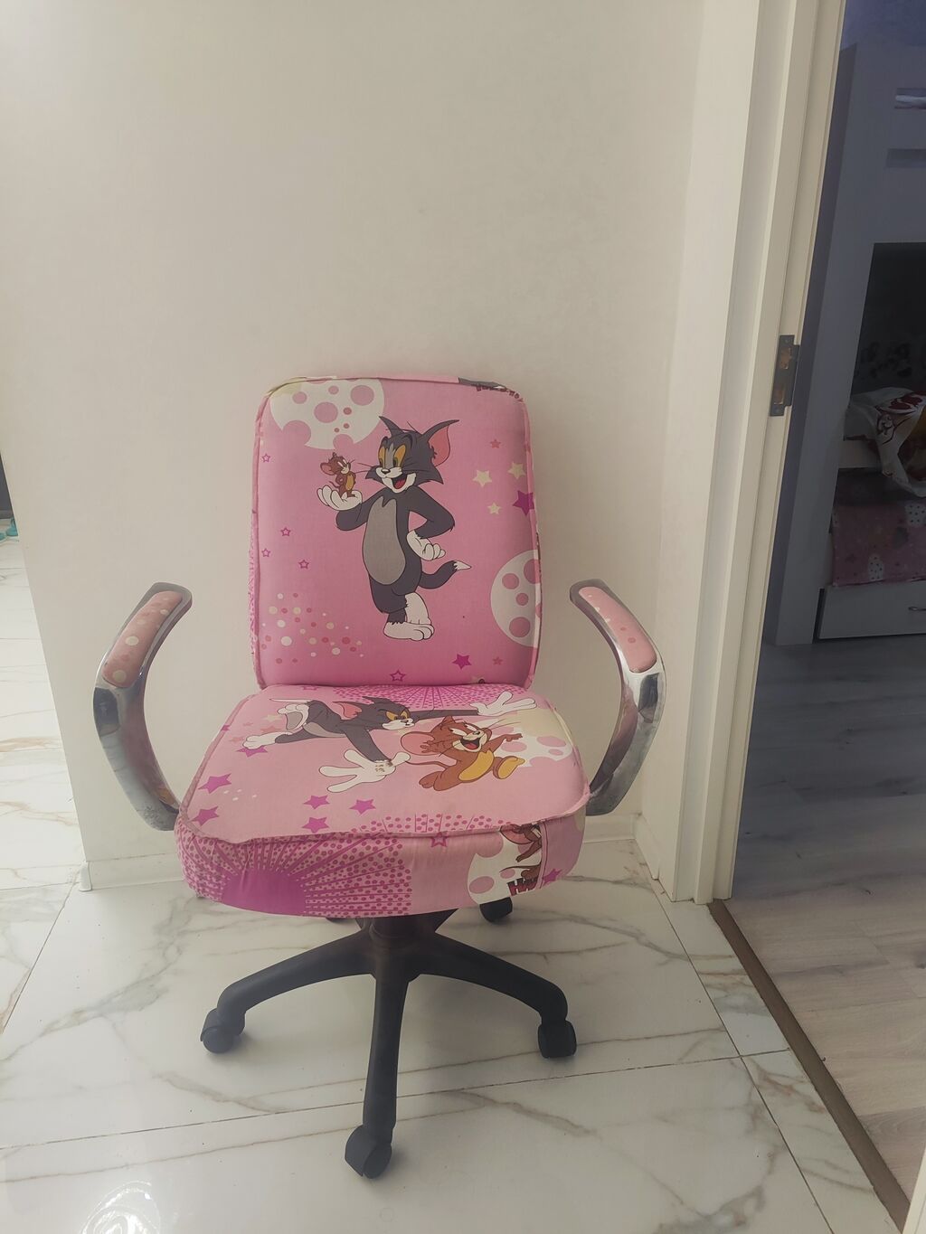 Təcilli kocle əlaqədar evden çıxmalıdır .Qiyməti 20 m. Uşaq otağı üçün — Kreslolar, Bakı (2)
