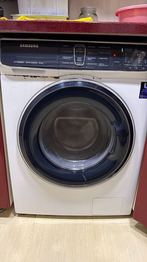 Samsung paltaryuyan. 180azn. 8 kq. Tam işlekdi. Evden satış. Ünvan — Bakı
