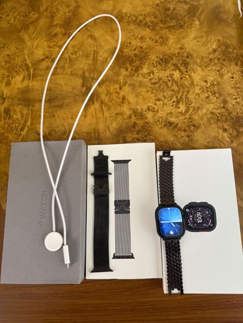 Apple Watch Ultra 3 49mm Black Titanium(titanium loop) demek olar — Bakı