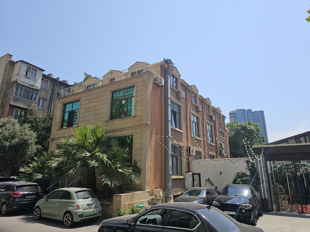 Nəsimi bazarının yaninda Azadliq prospektində icarəyə verilir — Daşınmaz əmlak, Bakı (2)