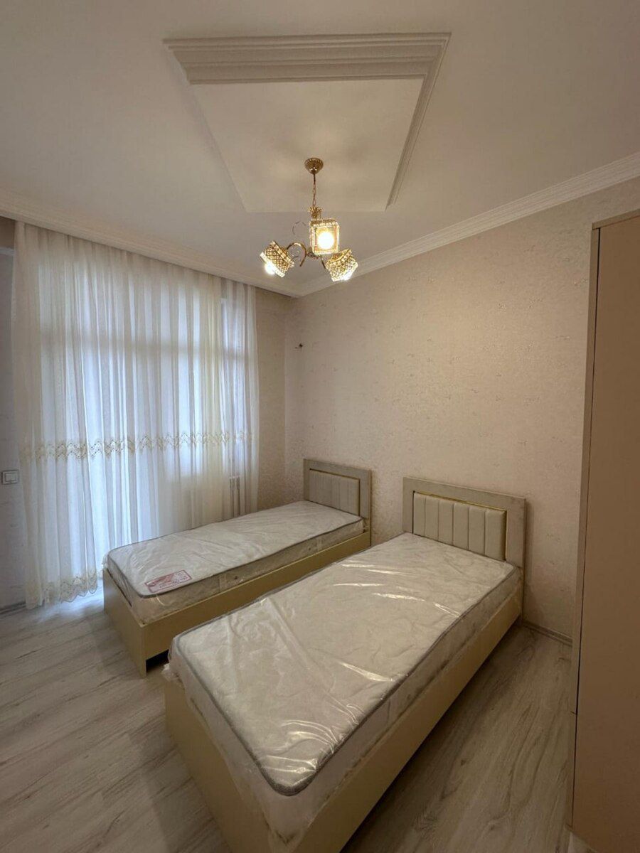 3-otaqlı yeni tikili kirayə verilir, Yeni Yasamal qəs., 135 m² — Mənzil, Bakı (11)