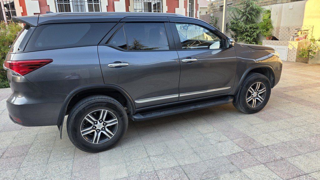 Toyota Fortuner, 2.8 L, 2018 il, 154 000 km — Avtomobillər, Bakı (9)
