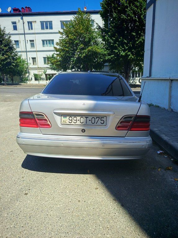 Mercedes E 320, 3.2 L, 2001 il, 470 000 km — Avtomobillər, Xankəndi (8)