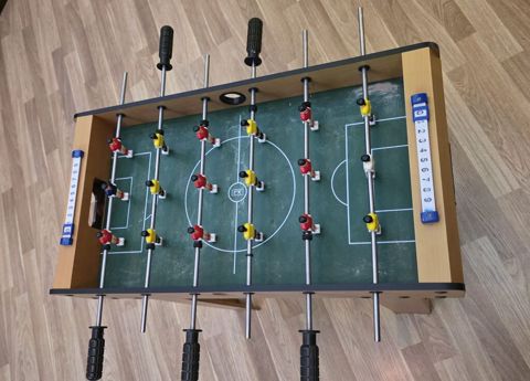Futbol stolu satılır – yaxşı vəziyyətdə Az istifadə olunmuş, yaxşı — Bakı