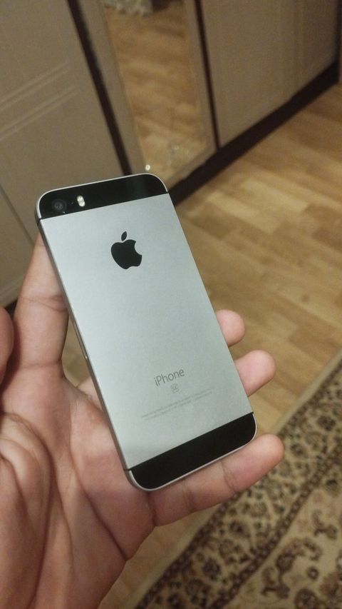 IPhone SE, Gümüşü, Qırıq — Sumqayıt