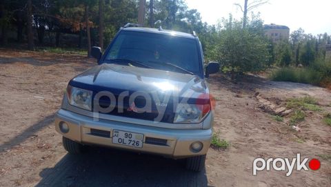 Mitsubishi Pajero io, 2.0 L, 2001 il, 231 364 km