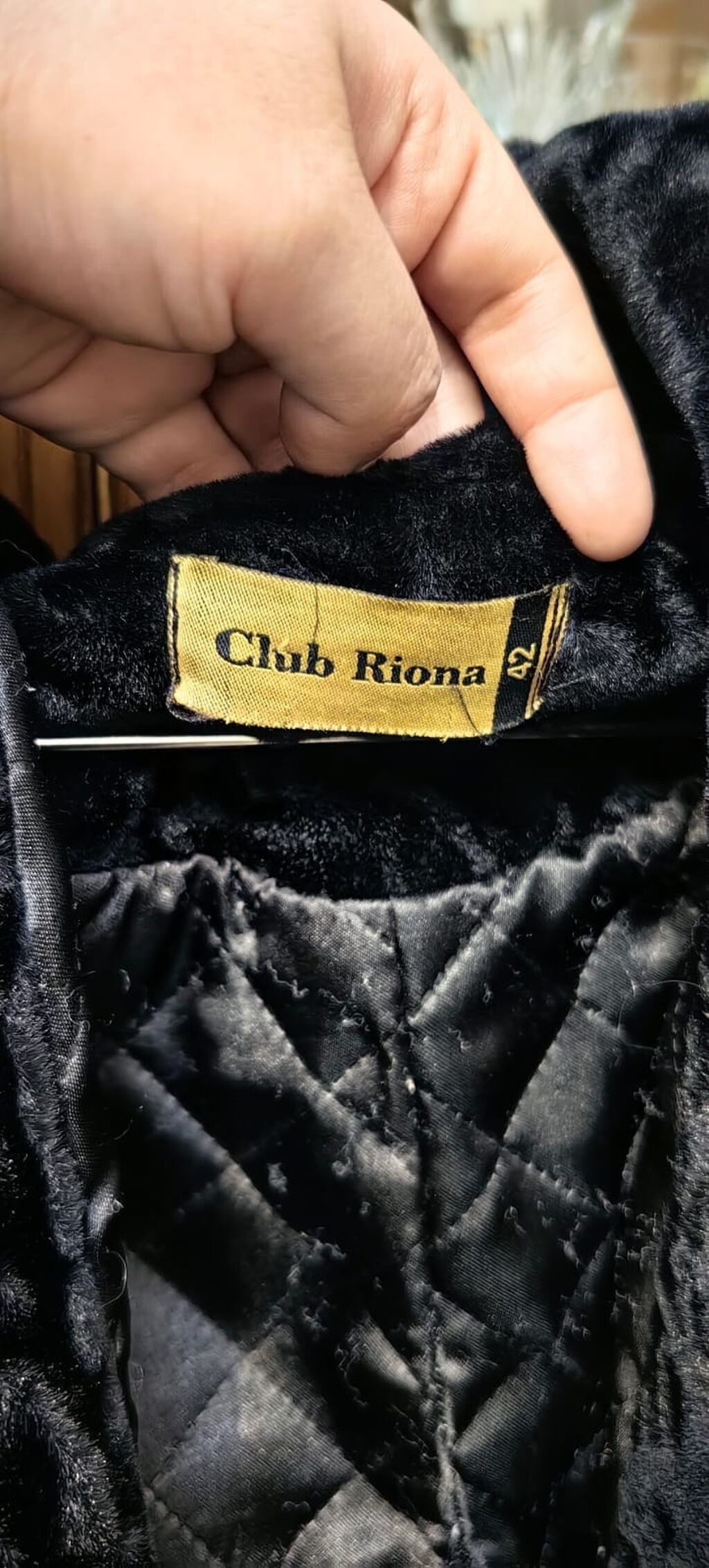 Qadın qış palto/şuba – Club Riona - Rəng: qara - Material: qıvrım — Şəxsi əşyalar, Bakı (10)