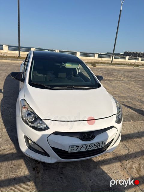 Hyundai i30, 1.6 L, 2012 il, 210 000 km