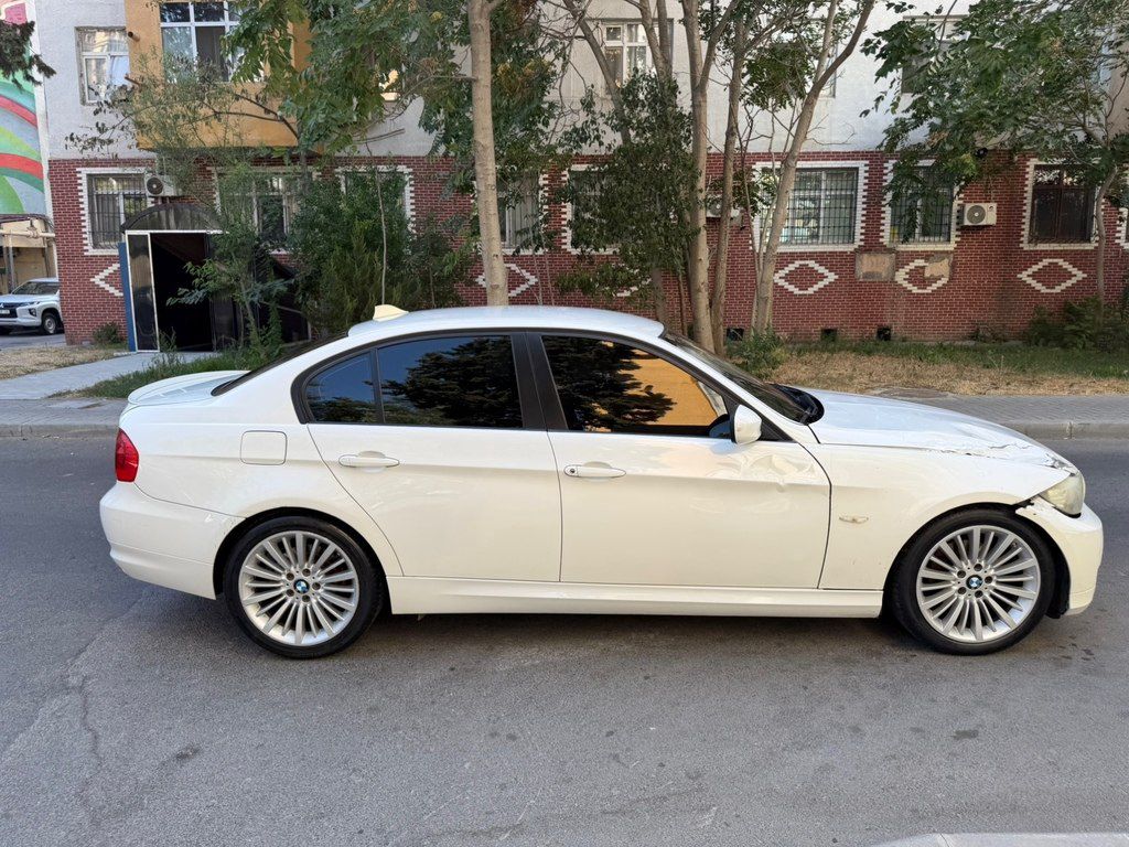 BMW 320, 2.0 L, 2009 il, 296 404 km — Avtomobillər, Bakı (4)