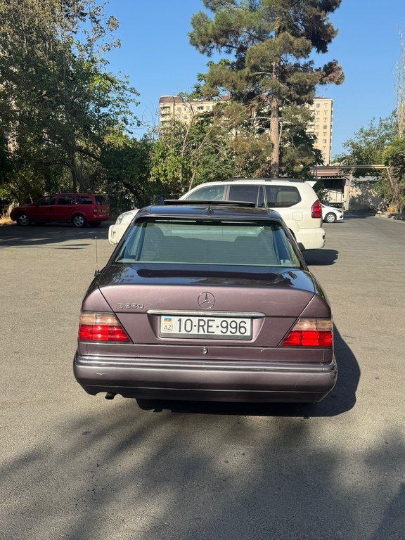 Mercedes 220 E, 2.2 L, 1993 il, 210 756 km — Avtomobillər, Bakı (3)