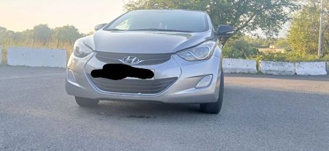 Hyundai Elantra: 1.8 l 2012 il Sedan — İsmayıllı