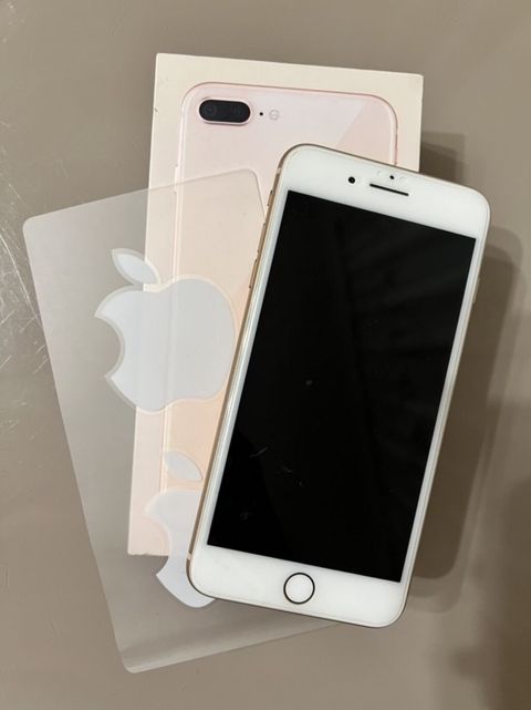 IPhone 8 Plus, Qızılı, Simsiz şarj — Bakı