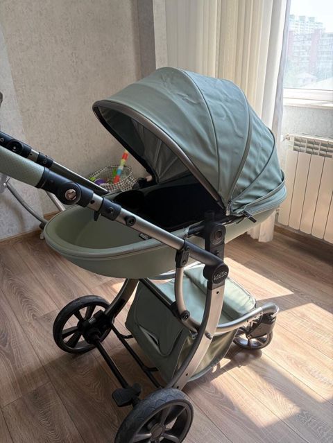 Kolyaska Kidilo firmasi 180azn. Ela veziyyetdedir, az istifade olunub — Mehdiabad