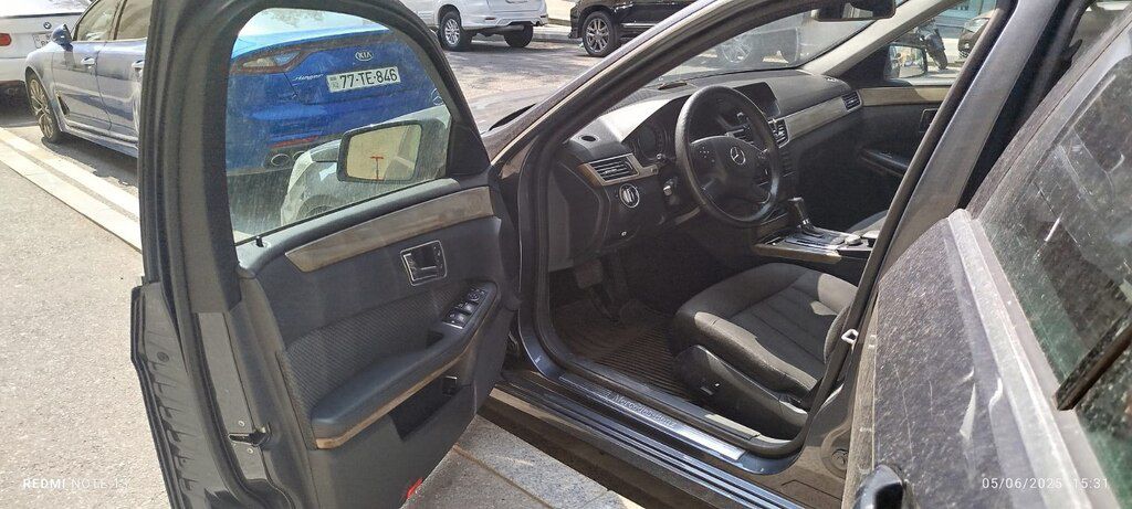 Mercedes E 220, 2.1 L, 2010 il, 250 000 km — Avtomobillər, Bakı (3)