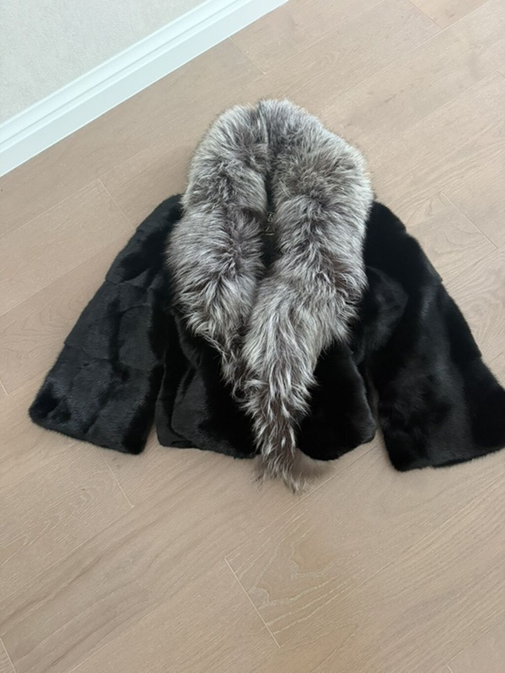 Manzari Luxury Furs qısa kürk - Brend: Manzari (Made in Greece) — Şəxsi əşyalar, Masazır (2)