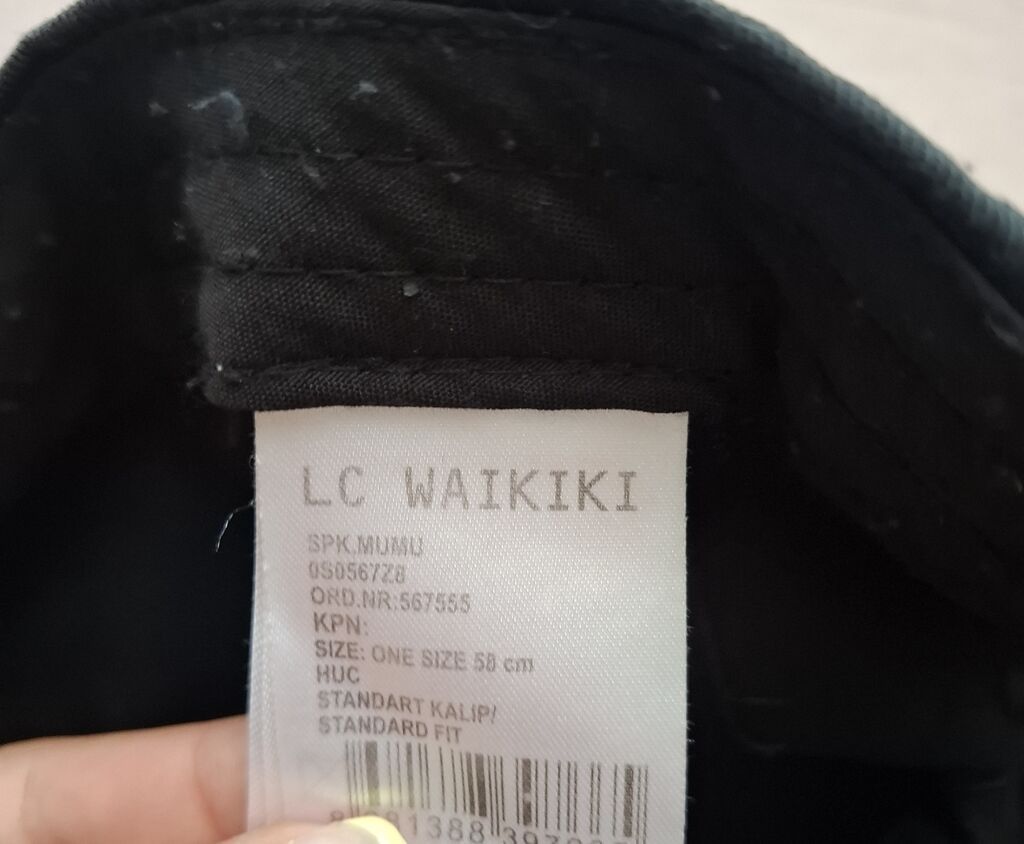 LC Waikiki beysbol papağı - Rəng: qara - Ön hissədə ağ ipliklə yapon — Şəxsi əşyalar, Bakı (3)