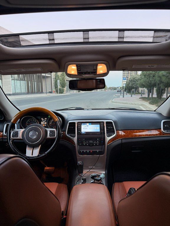 Jeep Grand Cherokee, 5.7 L, 2012 il, 315 500 km — Avtomobillər, Bakı (8)