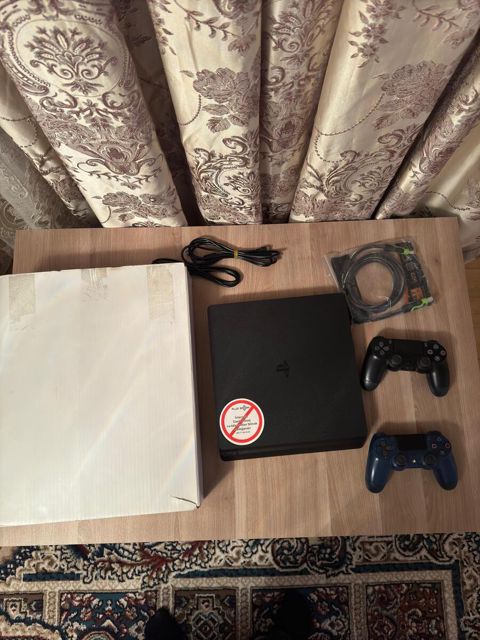 Sony Playstation 4 Slim 500GB — Bakı