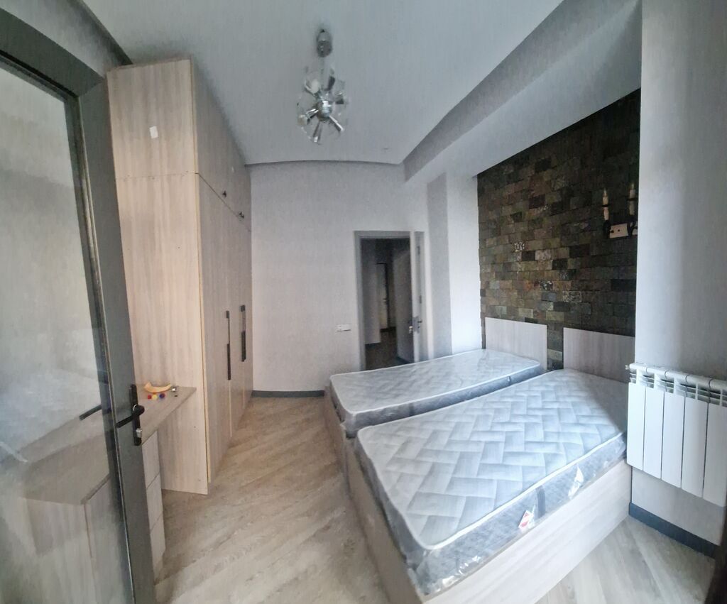 Makler Narahat Etməsin 28 may metro çıxışında 3 otaqlı. 2 balkon 2 — Daşınmaz əmlak, Bakı (6)