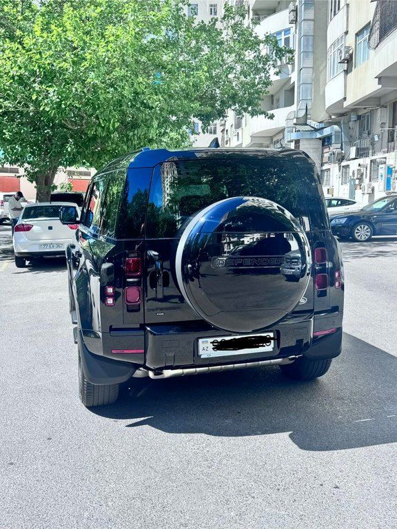 Land Rover Defender, 3.0 L, 2023 il, 33 000 km — Avtomobillər, Bakı (8)