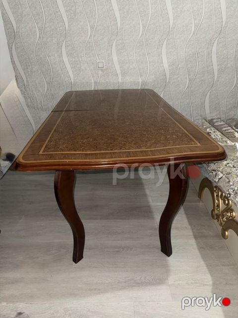 Açılan yemək masası 1.60 uzunlugu(acilanda 2.20 olur) Eni 90 sm — Bakı