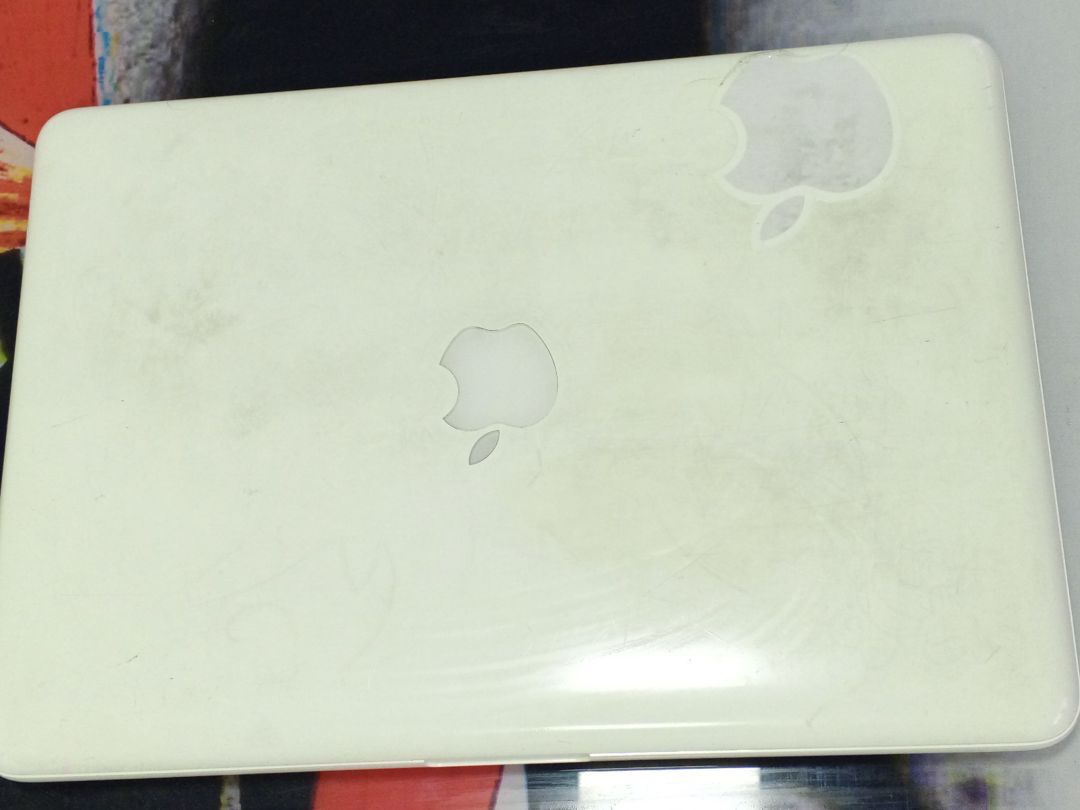 MacBook 13" 2010 — Elektronika, Bakı (6)