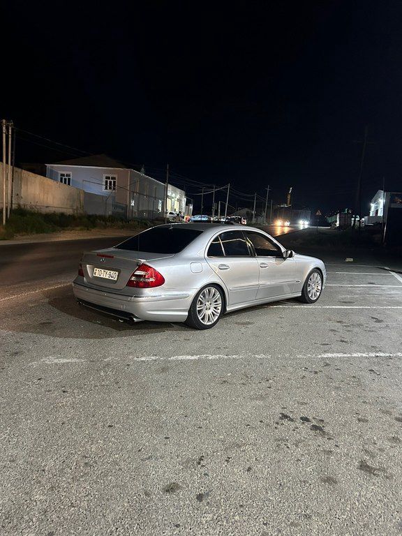 Mercedes E 320, 3.2 L, 2003 il, 286 000 km — Avtomobillər, Bakı (5)