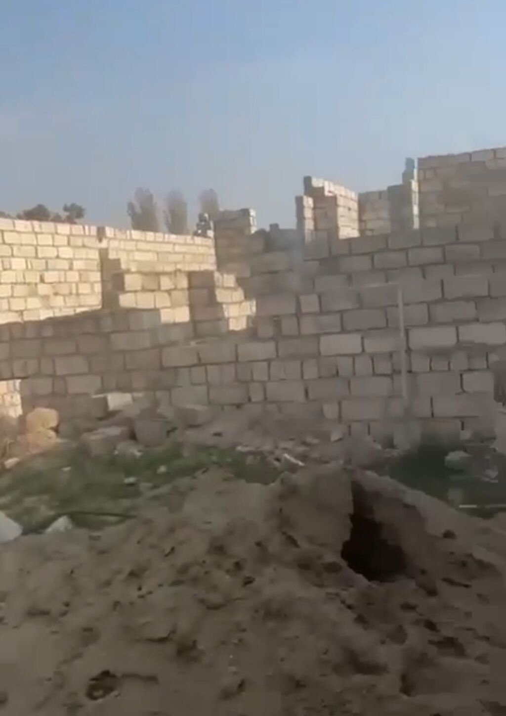 Tikinti üçün daş materialları və yarımçıq hörgü konstruksiyası — Mallar, Bakı (6)