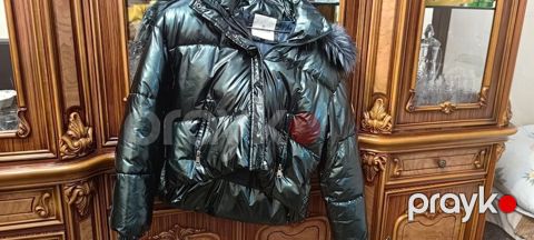 Moncler qadın qış kurtkası - Model: qısa, puffy (şişmə) qış kurtkası — Bakı