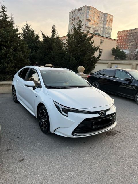 Toyota Corolla, 1.8 L, 0.85 kWh, 2024 il, 36 500 km — Bakı