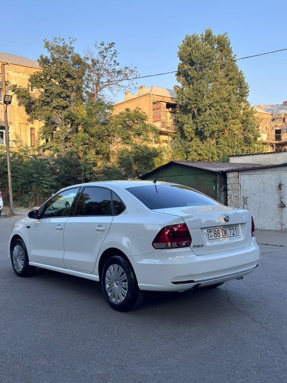 Volkswagen Polo, 1.6 L, 2019 il, 142 300 km — Avtomobillər, Bakı (8)