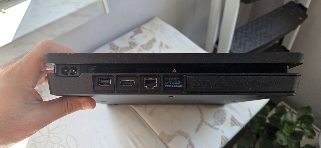 PlayStation 4 (PS4) Slim komplekt - Konsol: PS4 Slim, qara rəng — Elektronika, Bakı (7)