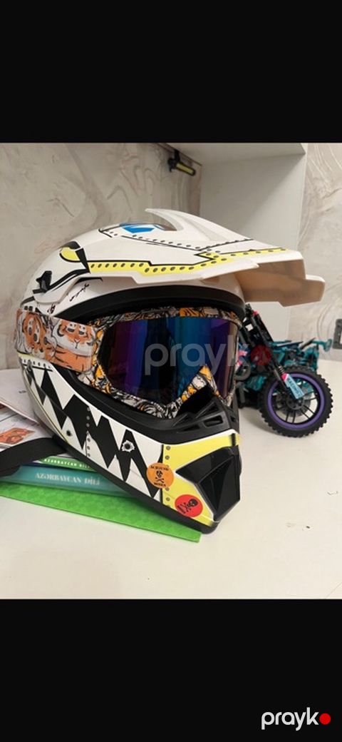 Uşaq üçün motocross/velosiped kaskası və qoruyucu eynək seti - Növ