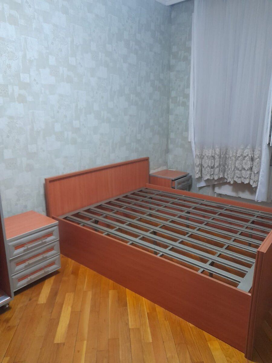 Yataq otağı mebeli — Mallar, Bakı (2)