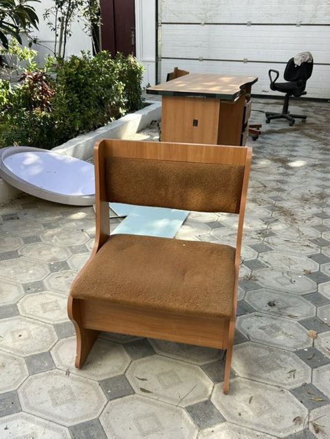 Taxta karkaslı yumşaq stul - Material: ağac karkas, oturacaq və bel — Digah