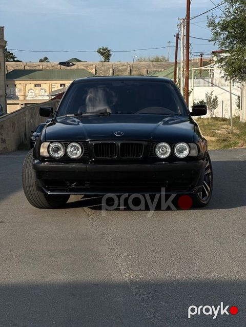 BMW 520, 2.0 L, 1995 il, 415 210 km