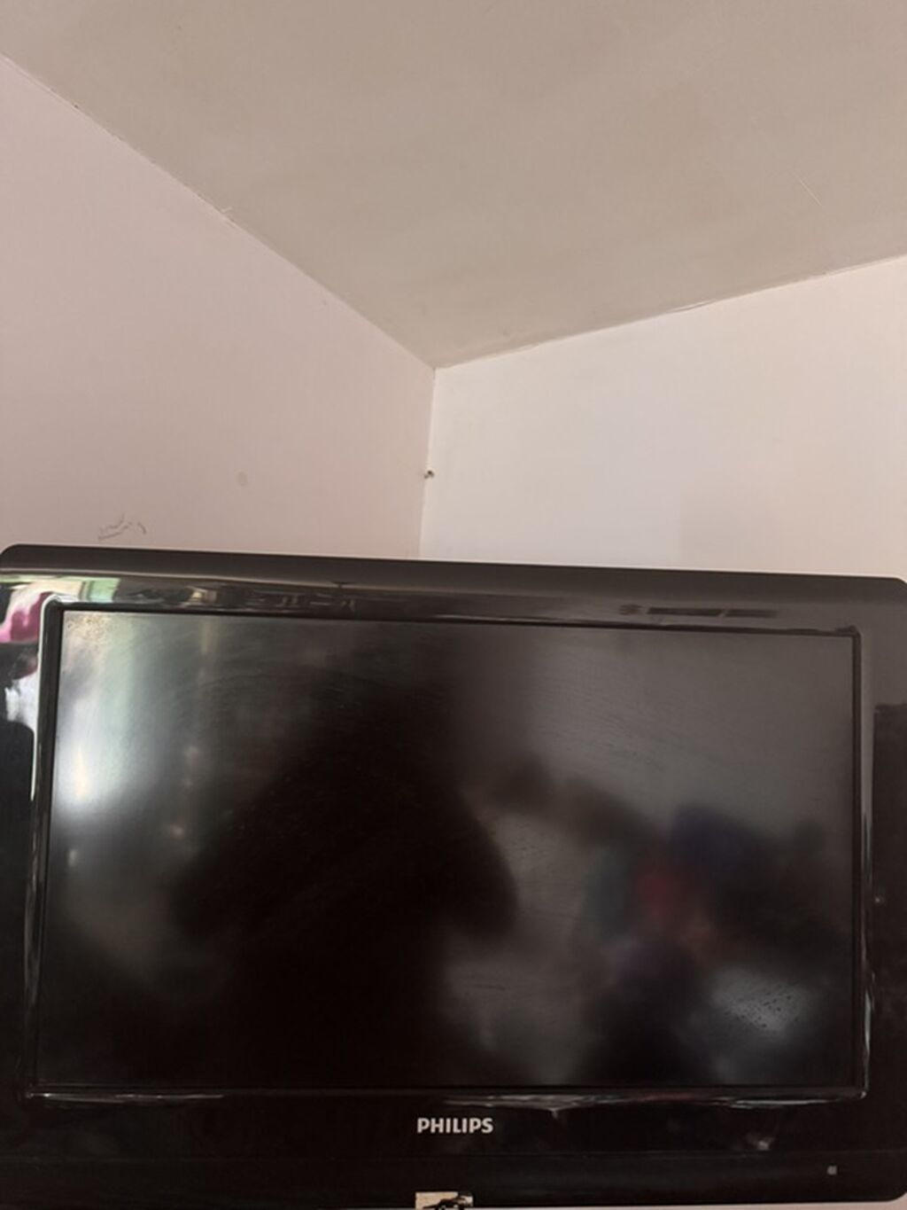 Philips LCD televizor - Ekran: təxminən 22–26 düym arası, geniş — Televizorlar, Sumqayıt