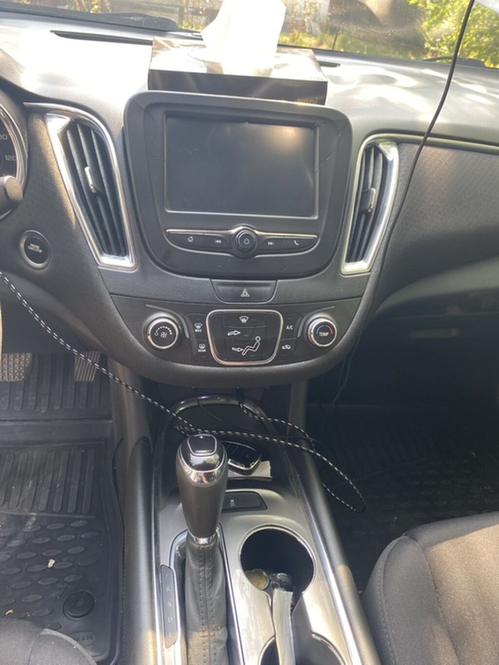 Chevrolet Malibu sedan – ağ rəng, zərif və dinamik dizayn — Avto, Bakı (8)