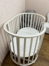 Oval formalı uşaq beşiyi - Material: ağ rəngli, taxta karkas — Мебель