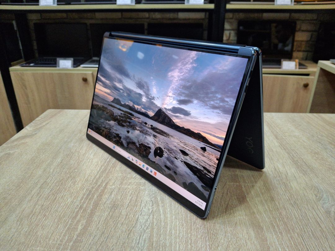 Lenovo Yoga Book 9 Ultra 7 32GB RAM 2x 2.8K — Elektronika, Bakı (7)