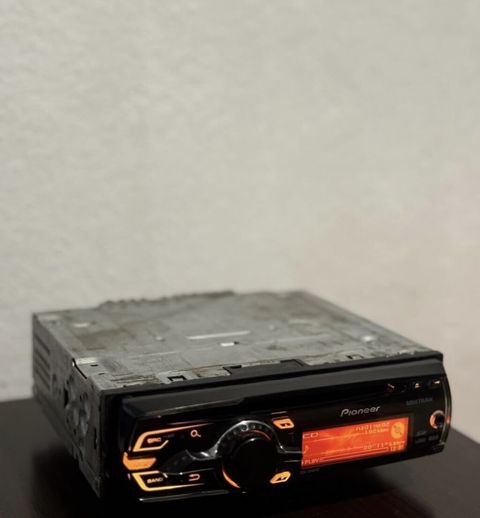Salam Aleykum Pioneer 5450 mixtrax 6 cixis Aparatura ucun ideal Ekran — Şəki