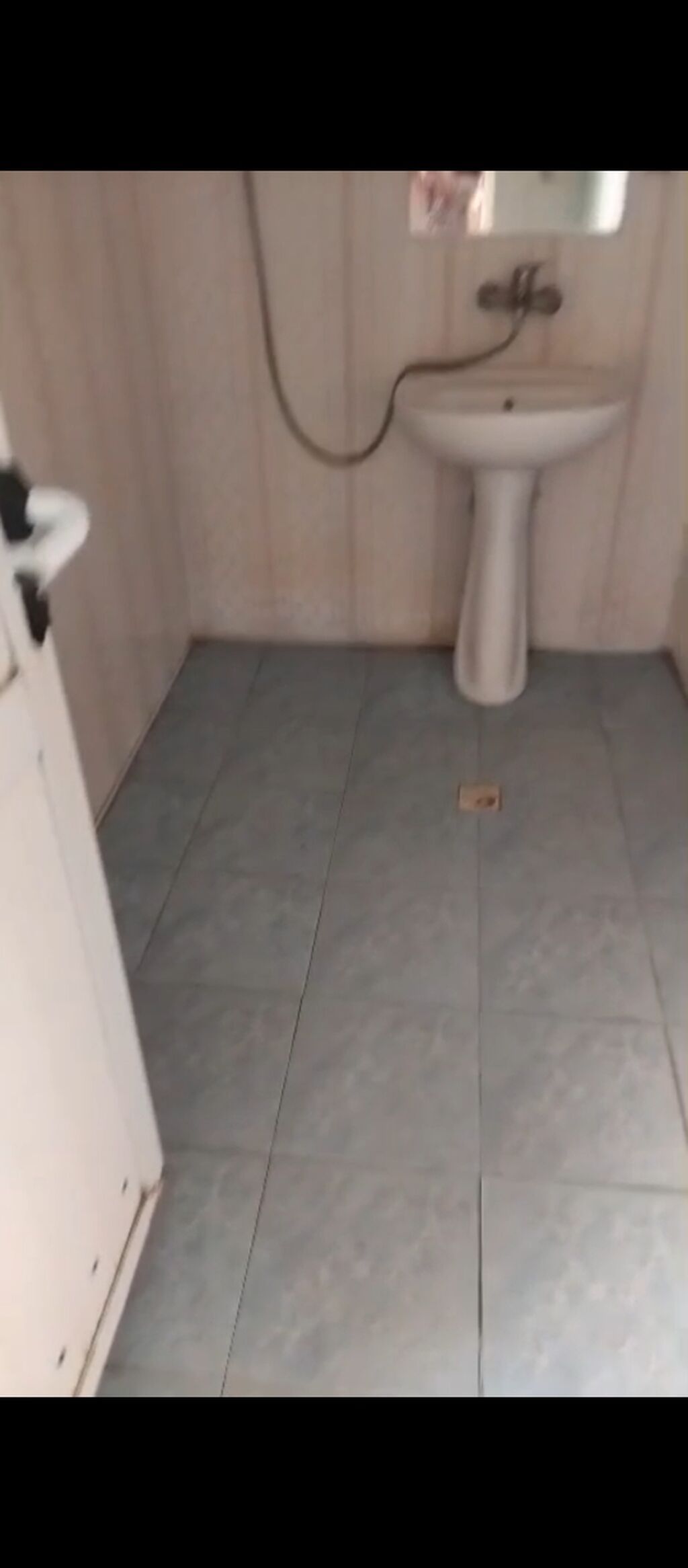 Ev Xətai rayonAğ Şəhər tərəfdə 8 noyabr prospektində köhnə — Daşınmaz əmlak, Sabirabad (6)