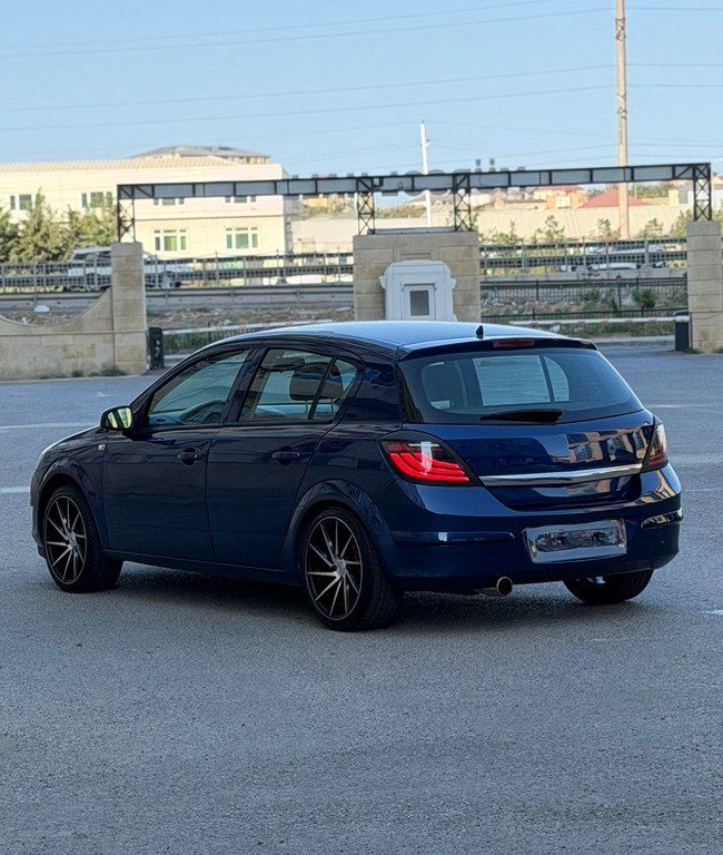 Opel Astra, 1.4 L, 2009 il, 208 000 km — Avtomobillər, Bakı (4)