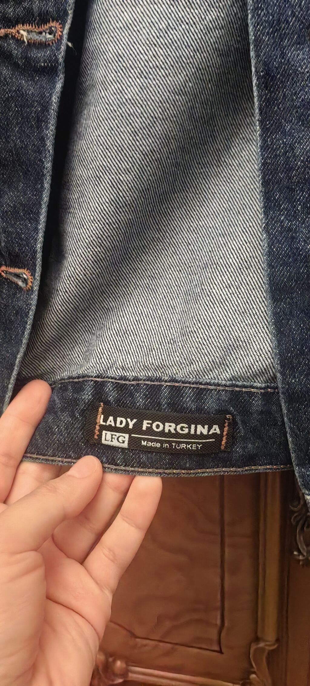Lady Forgina (LFG) brendi, Türkiyədə istehsal olunmuş cins gödəkcə — Kurtkalar, Bakı (2)