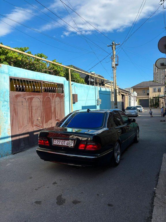 Mercedes E 270, 2.7 L, 2001 il, 248 000 km — Avtomobillər, Bakı (2)
